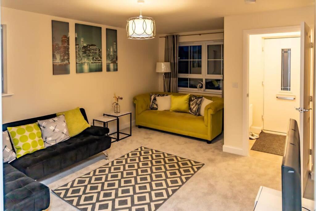 Villa Cozy 3 Bed Sasha House In Beeston Nottingham Exterior foto