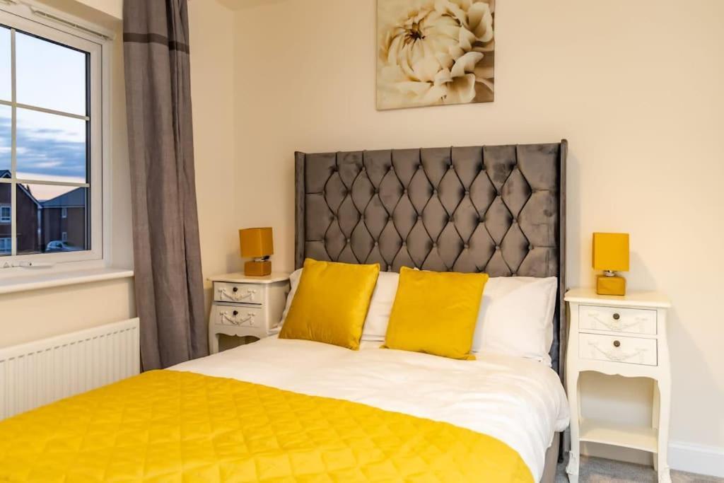 Villa Cozy 3 Bed Sasha House In Beeston Nottingham Exterior foto