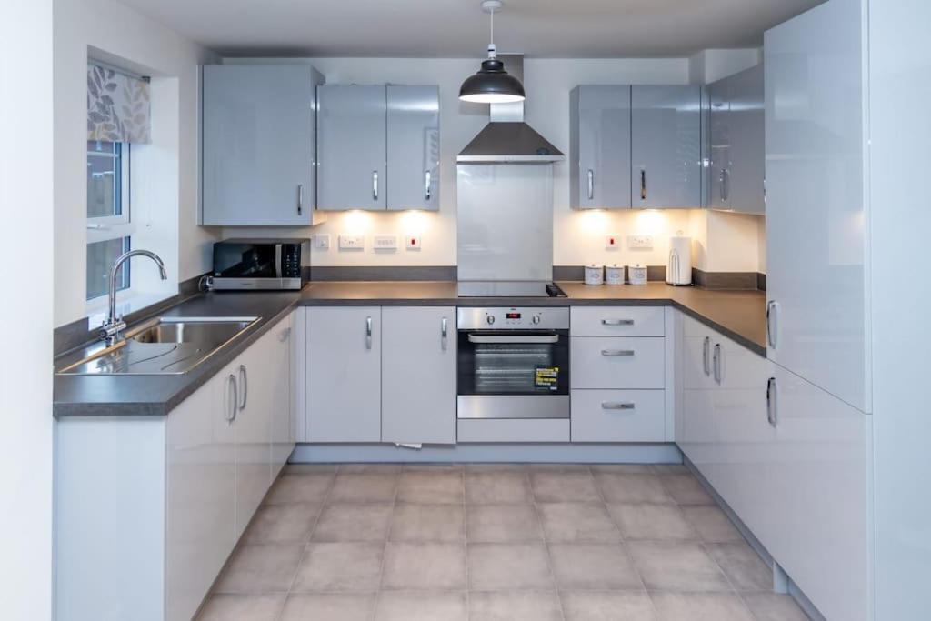 Villa Cozy 3 Bed Sasha House In Beeston Nottingham Exterior foto